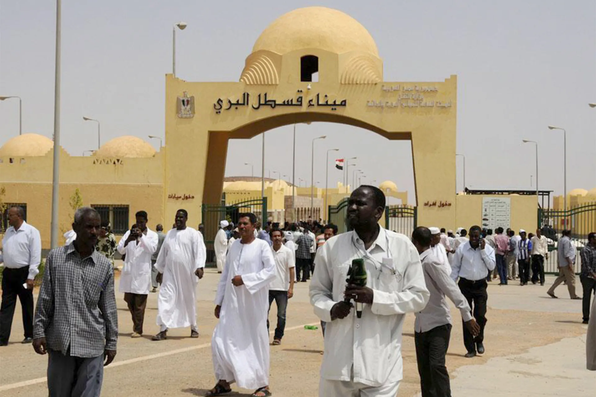 عودة السودانيين من مصر